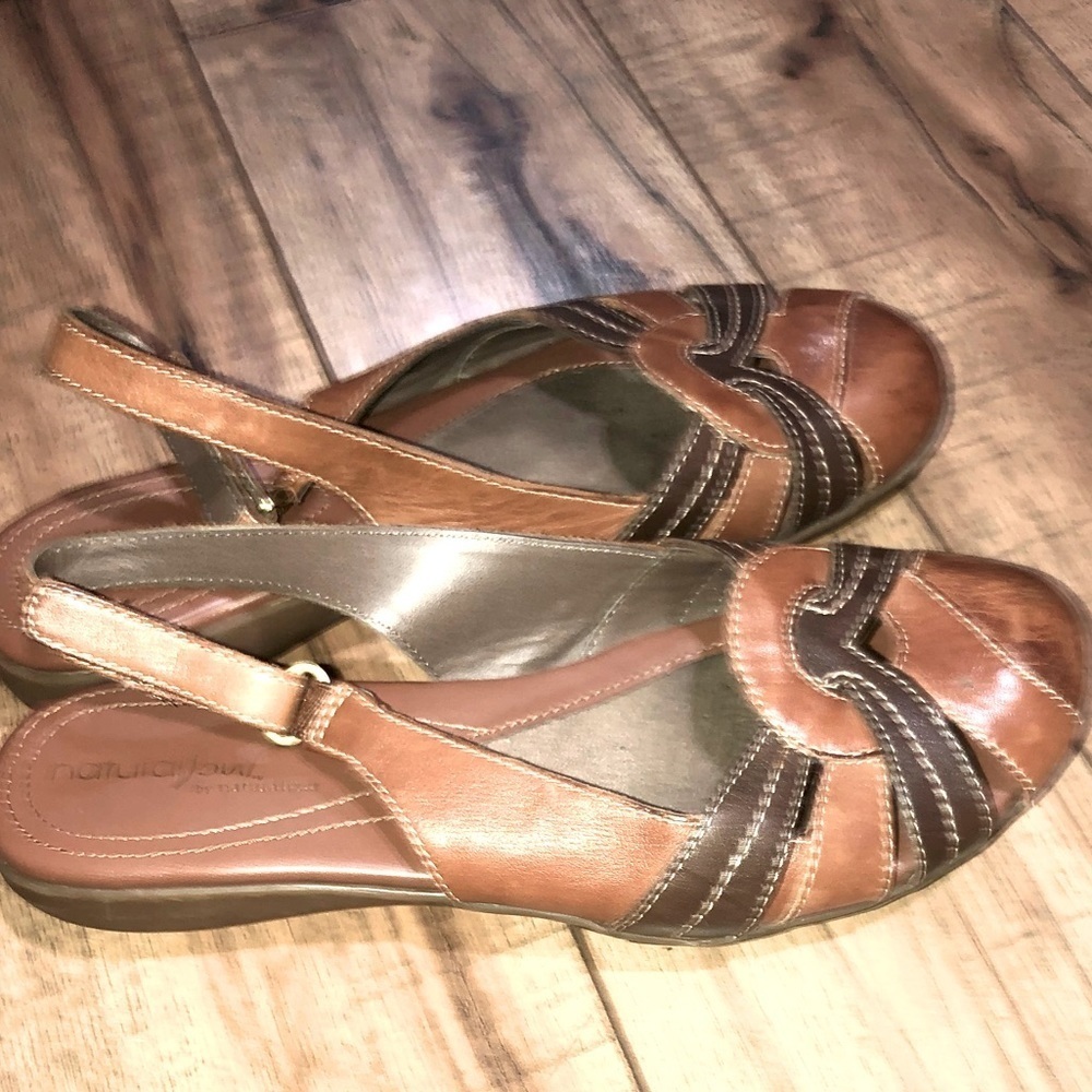Natural soul Leather sandals size 9